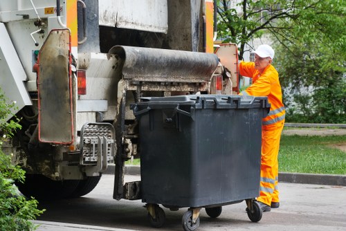 Eco-friendly waste disposal process with skip hire